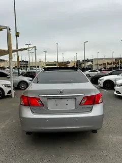 Lexus ES-Series