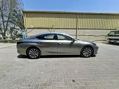 Lexus ES-Series
