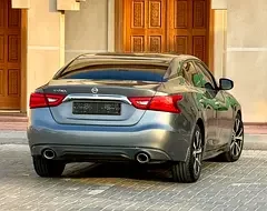 Nissan Maxima