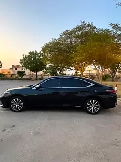 Lexus ES-Series