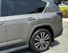 Lexus LX-Series