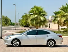 Lexus ES-Series