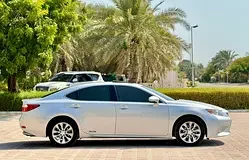Lexus ES-Series