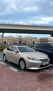 Lexus ES-Series