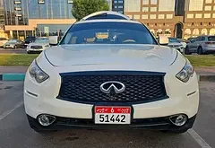 Infiniti QX70