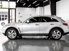 Infiniti QX70
