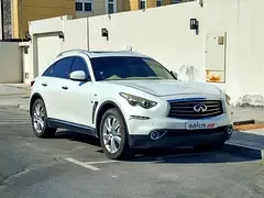 Infiniti QX70