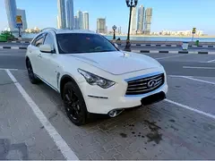 Infiniti QX70