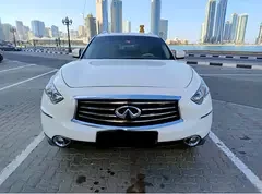 Infiniti QX70