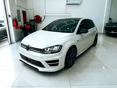 Volkswagen Golf R