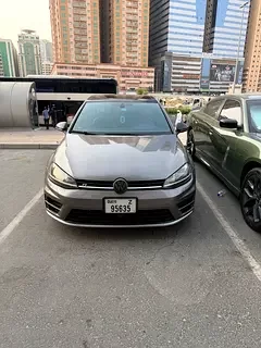 Volkswagen Golf R