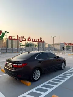 Lexus ES-Series