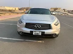 Infiniti QX70