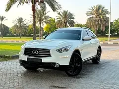 Infiniti QX70