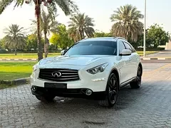 Infiniti QX70