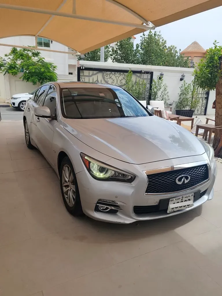 Infiniti Q50
