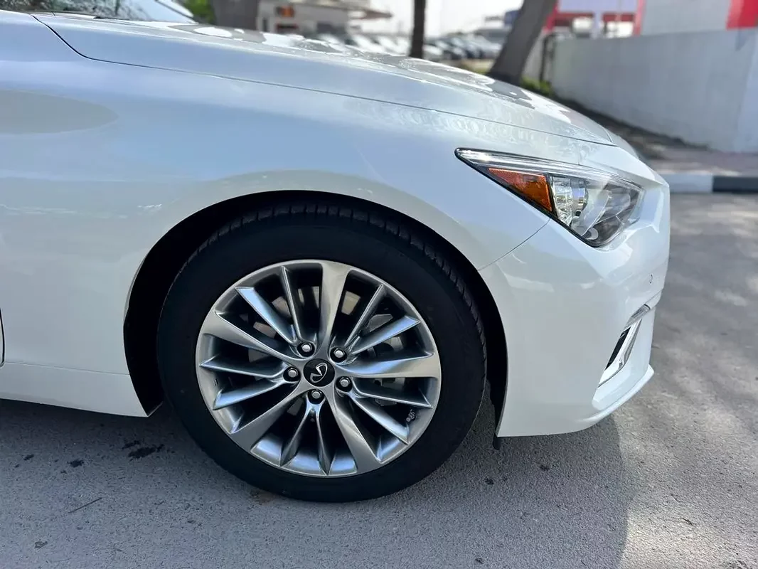 Infiniti Q50
