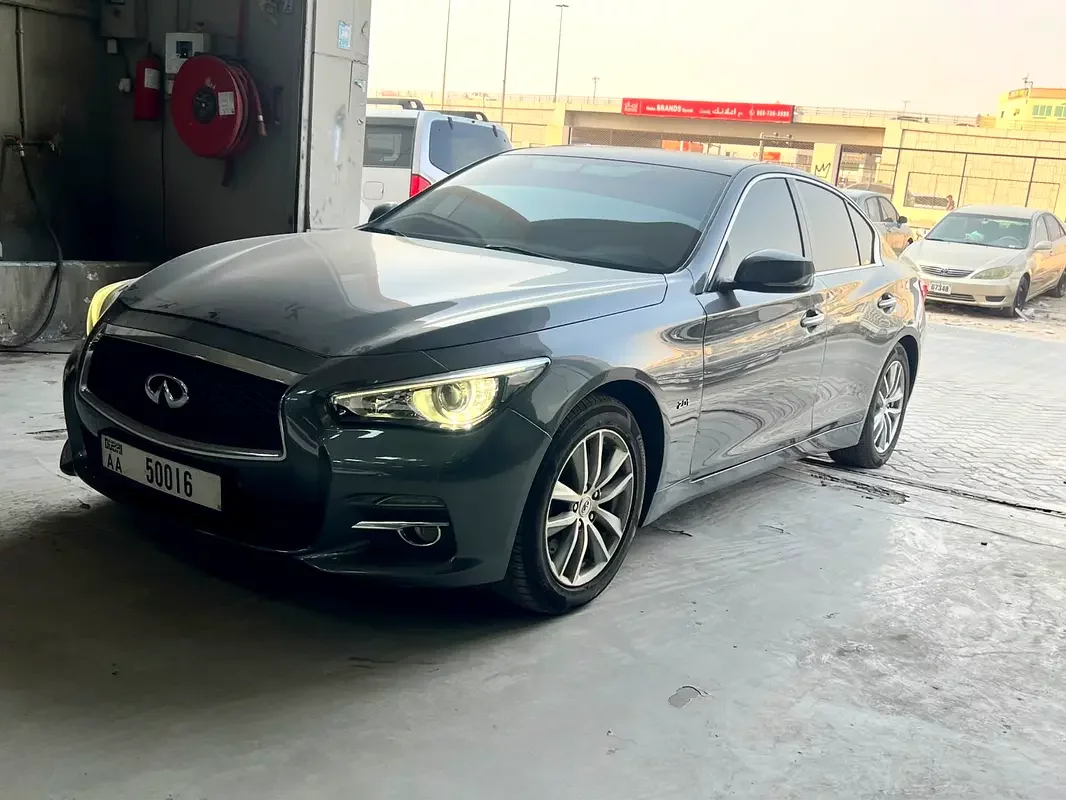 Infiniti Q50