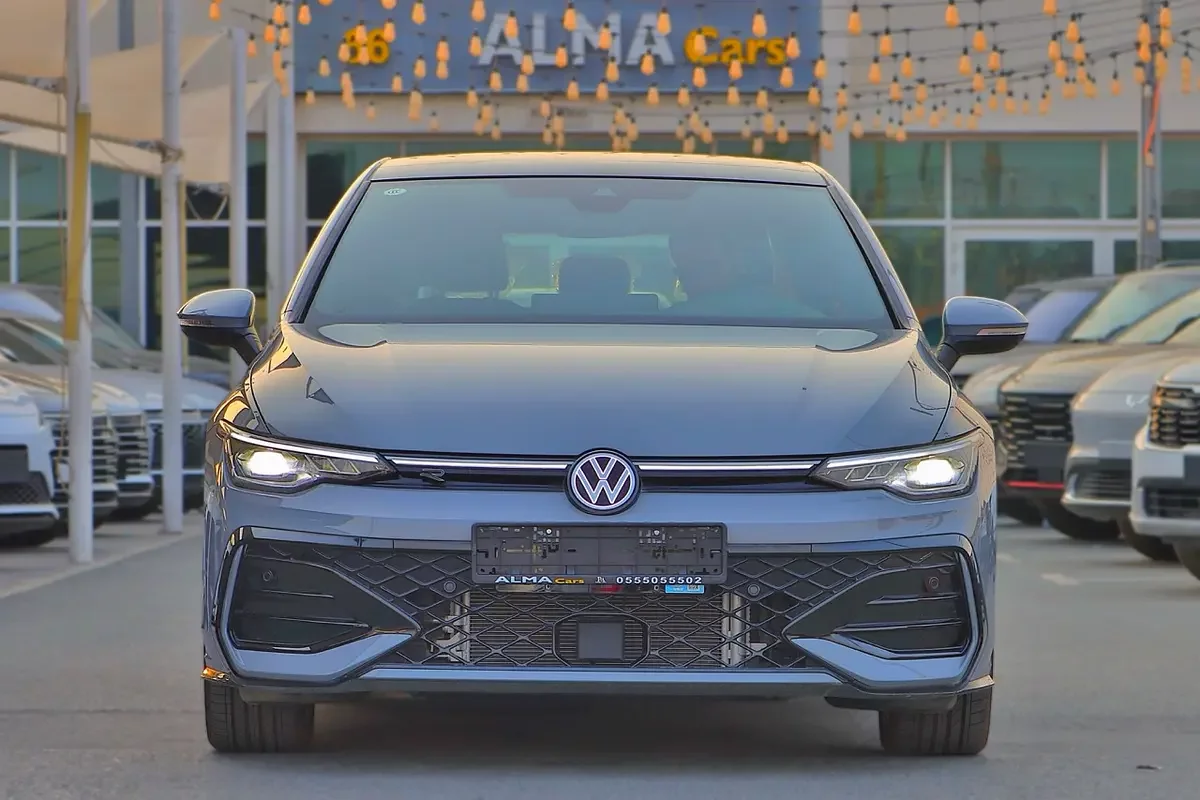 Volkswagen Golf R, 2025 — купить с доставкой из ОАЭ