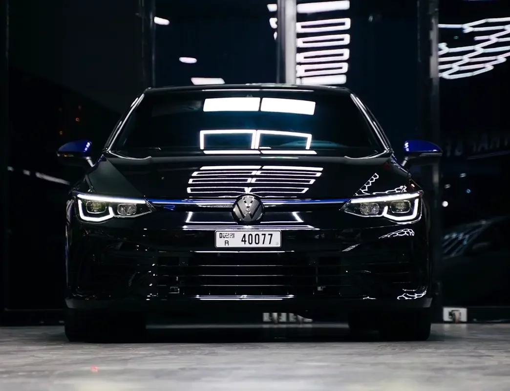 Volkswagen Golf R, 2023 — купить с доставкой из ОАЭ
