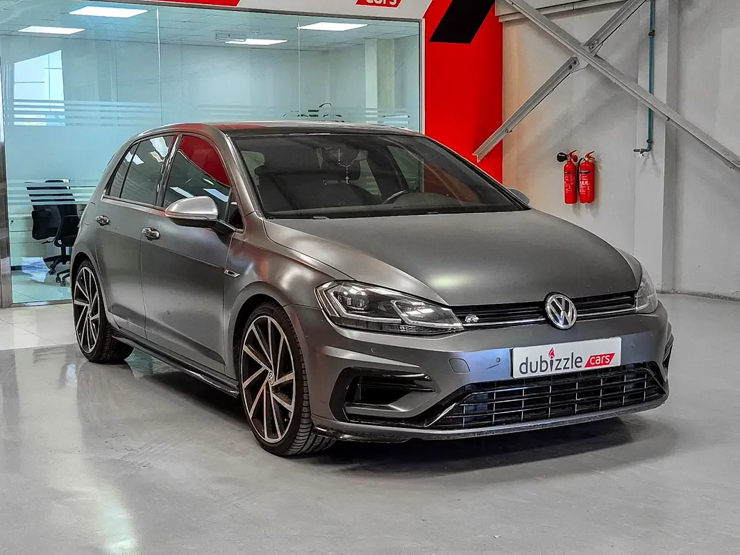 Volkswagen Golf R, 2019 — купить с доставкой из ОАЭ