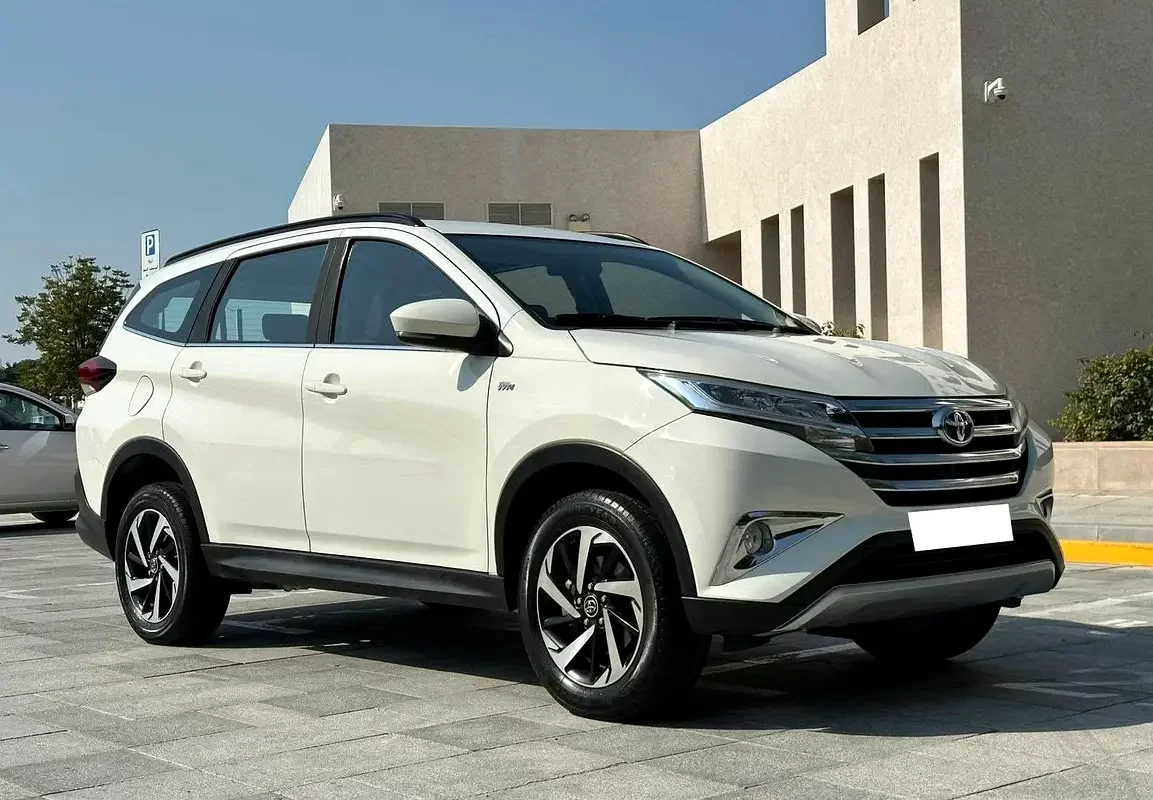 Toyota Rush, 2023 — купить с доставкой из ОАЭ
