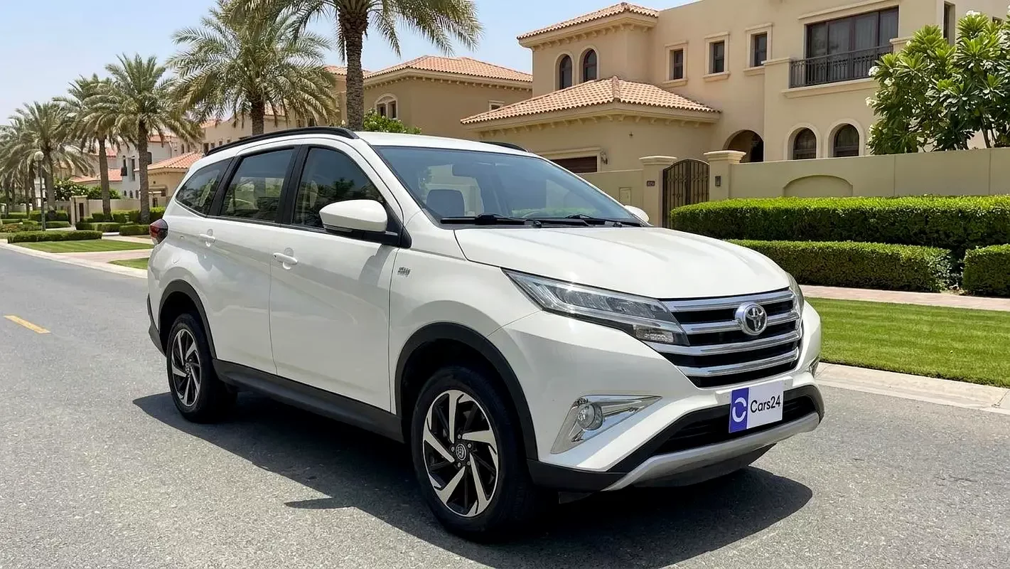 Toyota Rush, 2023 — купить с доставкой из ОАЭ