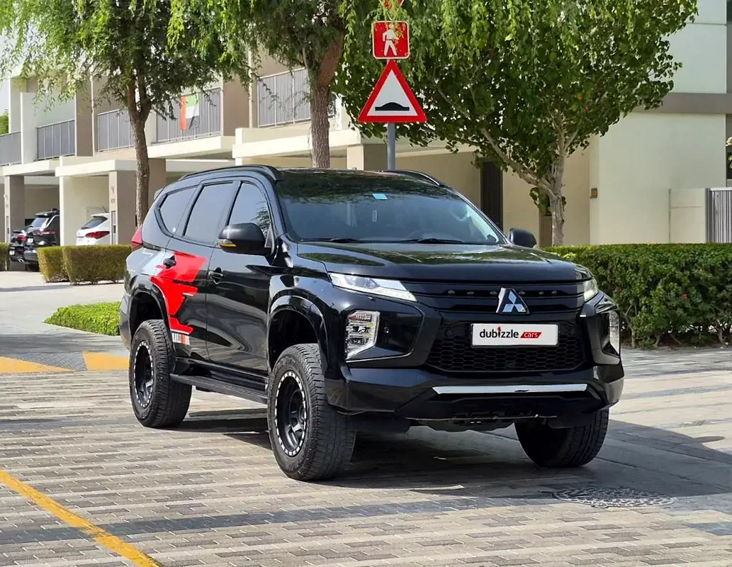 Mitsubishi Montero Sport, 2023 — купить с доставкой из ОАЭ