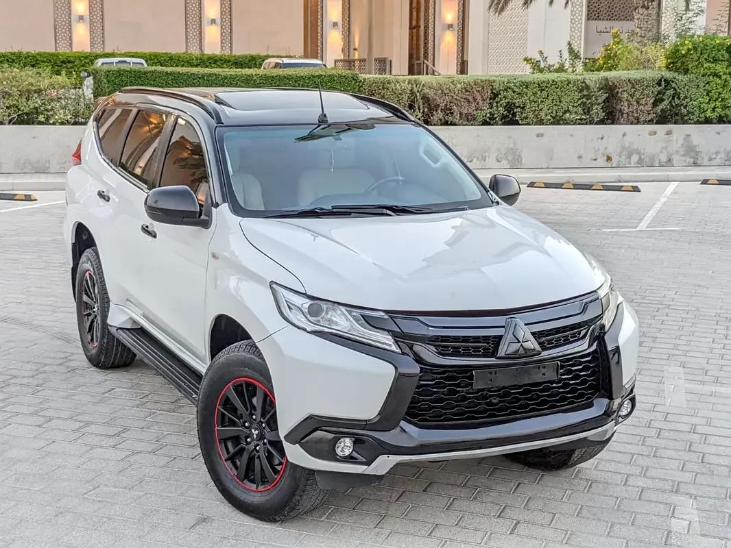 Mitsubishi Montero Sport, 2019 — купить с доставкой из ОАЭ