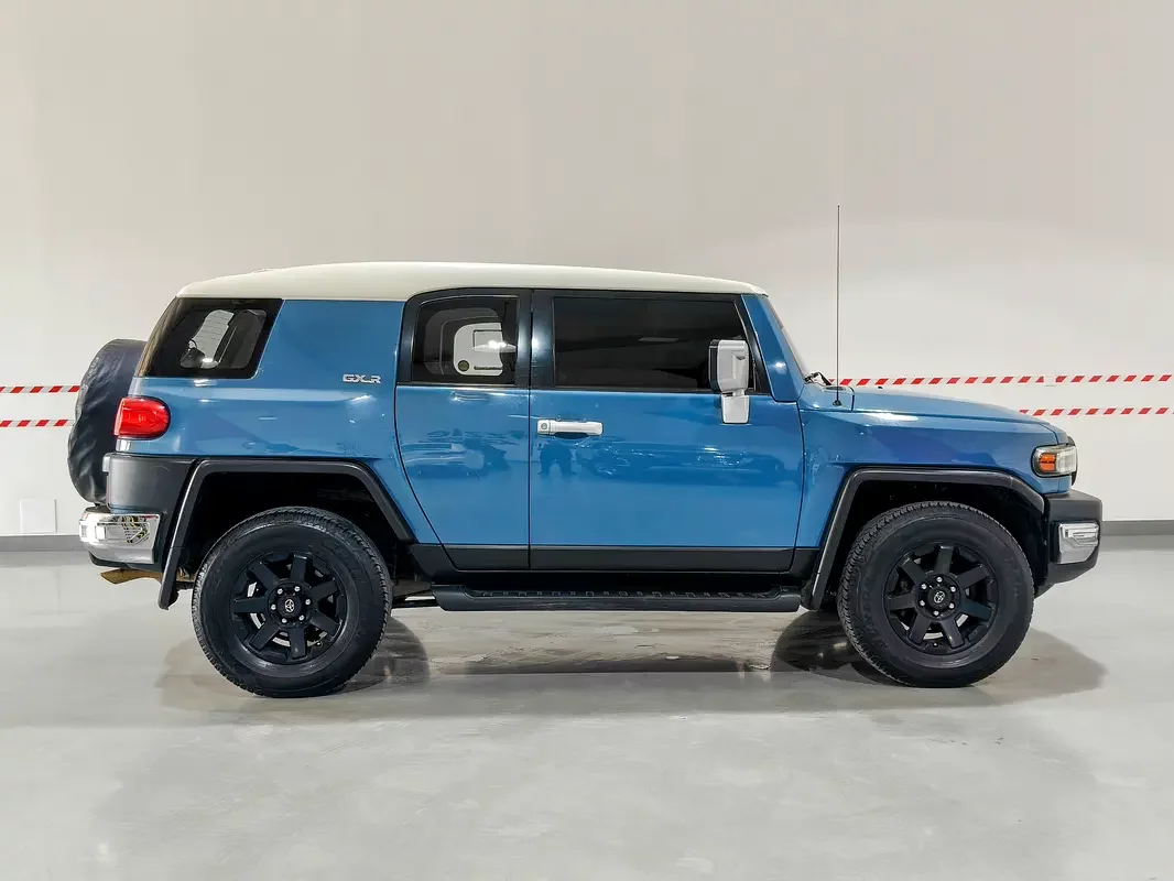 Toyota FJ Cruiser