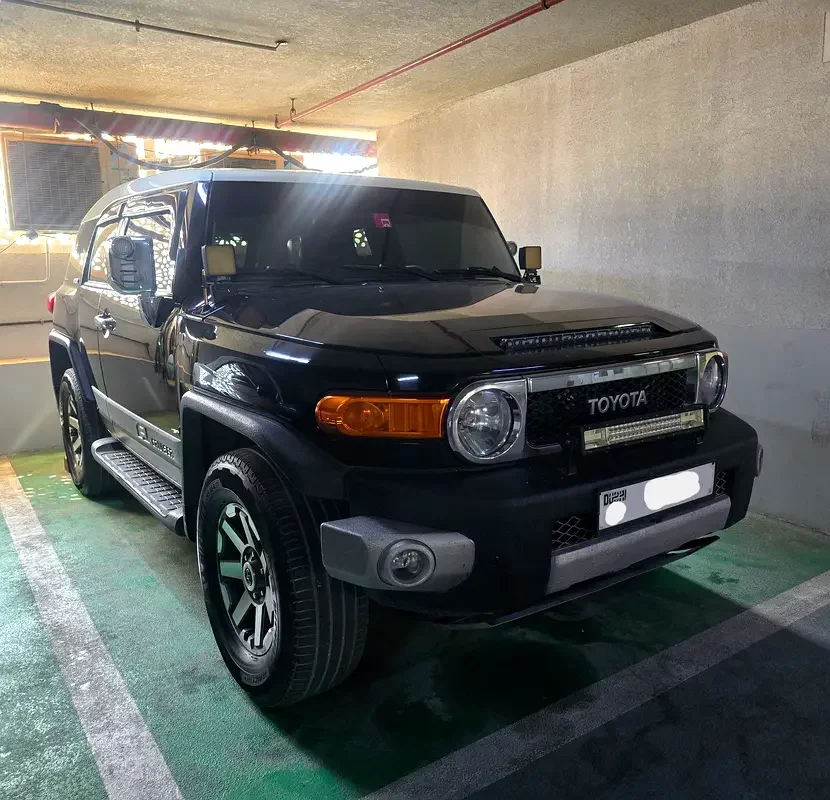 Toyota FJ Cruiser, 2010 — купить с доставкой из ОАЭ