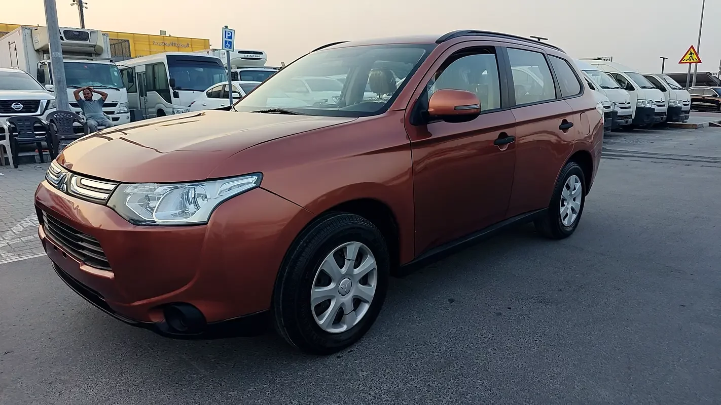 Mitsubishi Outlander, 2014 — купить с доставкой из ОАЭ