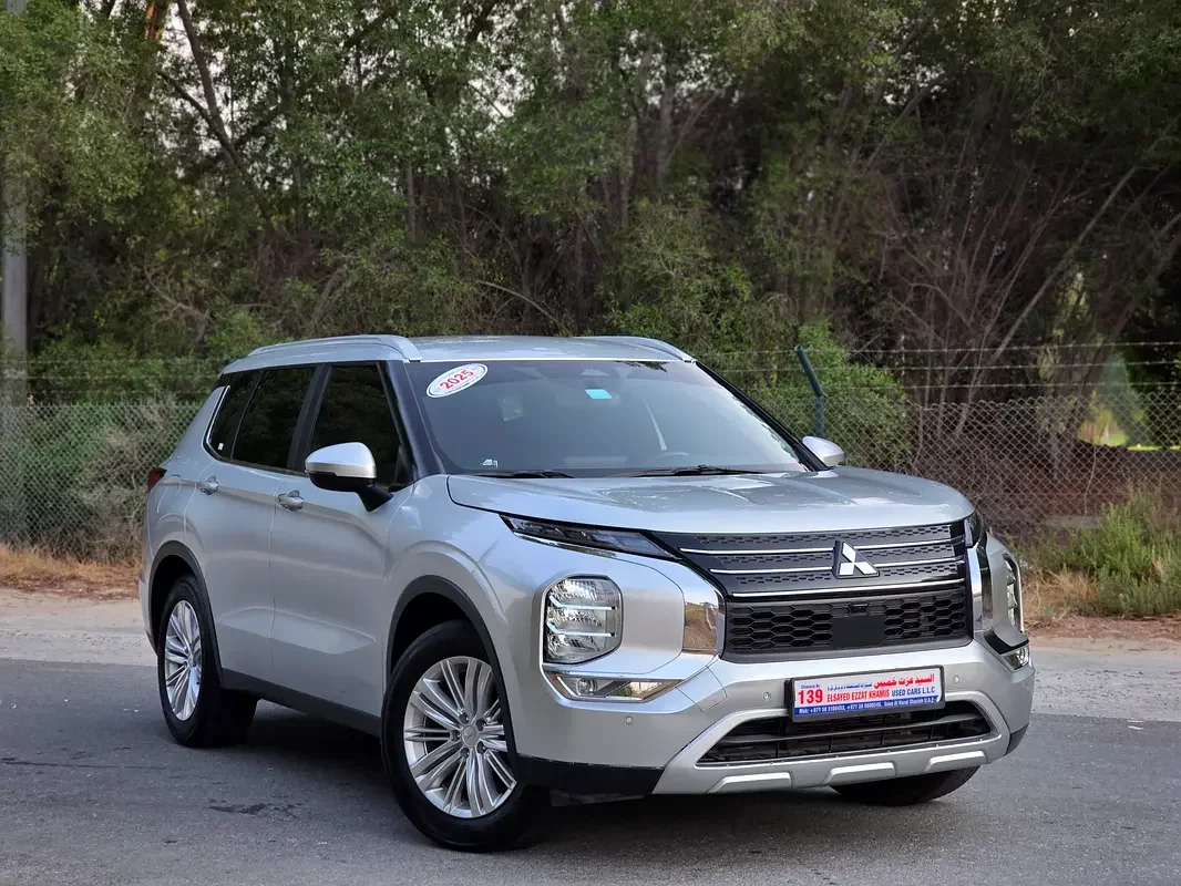 Mitsubishi Outlander, 2025 — купить с доставкой из ОАЭ