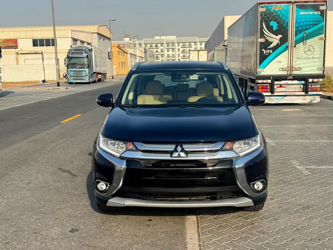 Mitsubishi Outlander, 2016 — купить с доставкой из ОАЭ
