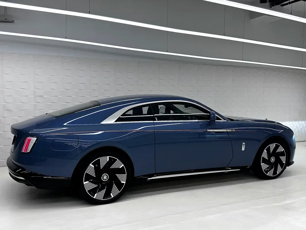 Rolls-Royce Spectre