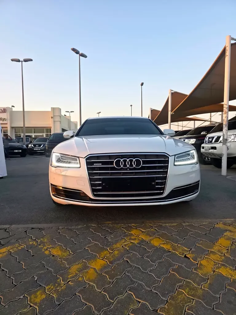 Audi A8, 2015 — купить с доставкой из ОАЭ
