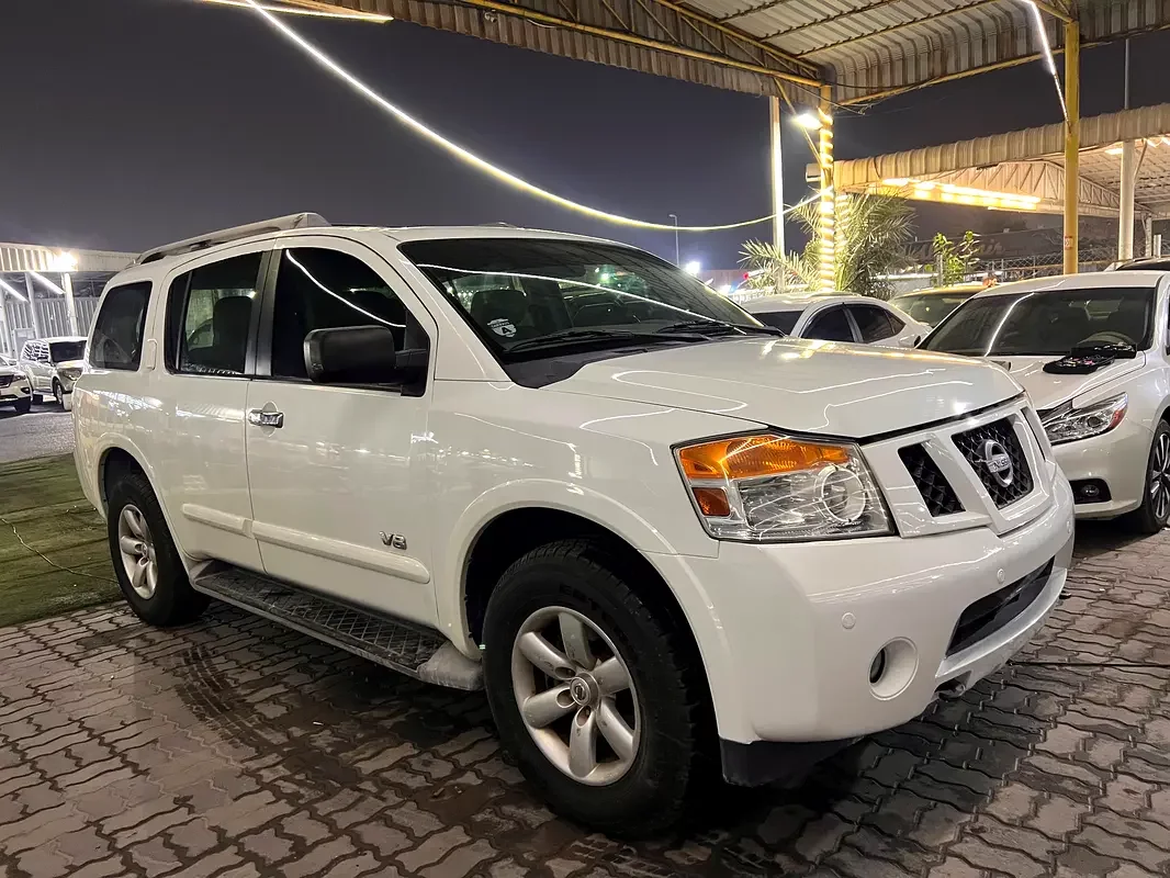 Nissan Armada, 2015 — купить с доставкой из ОАЭ