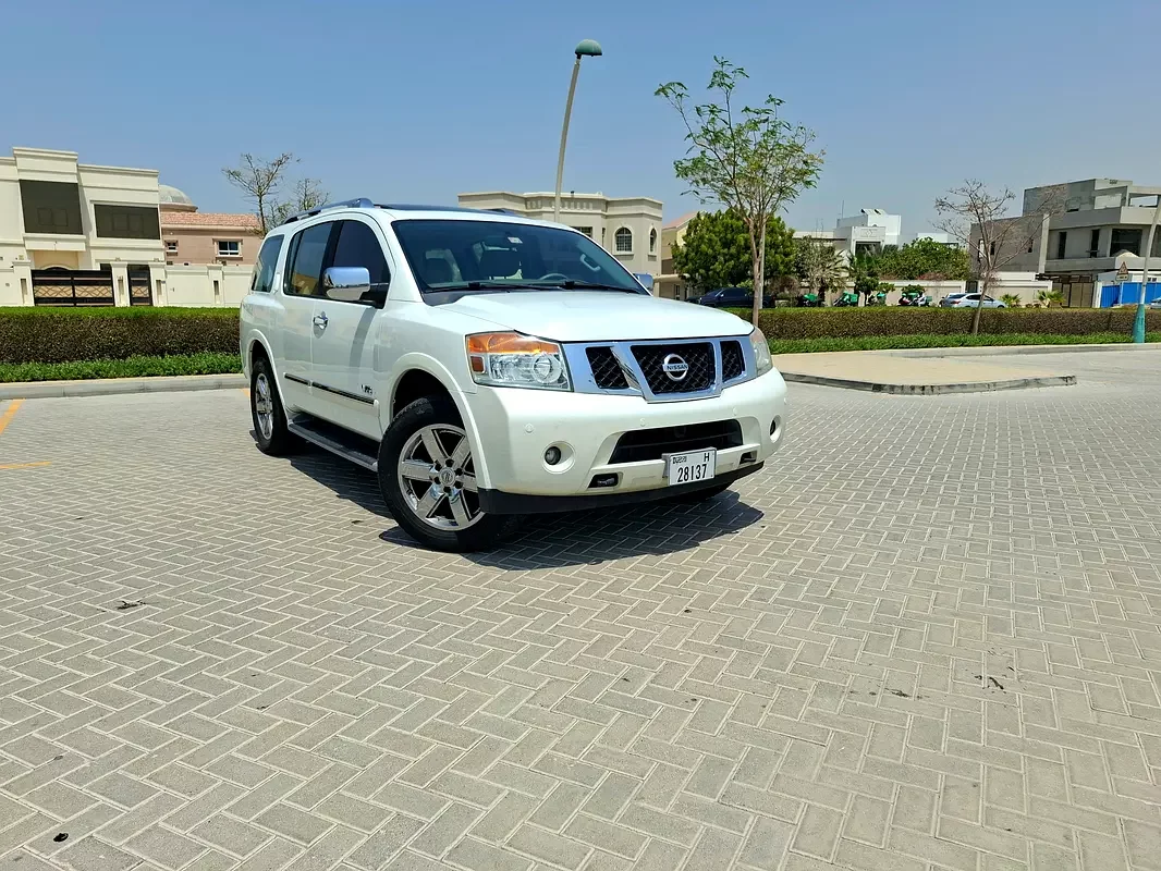 Nissan Armada, 2014 — купить с доставкой из ОАЭ