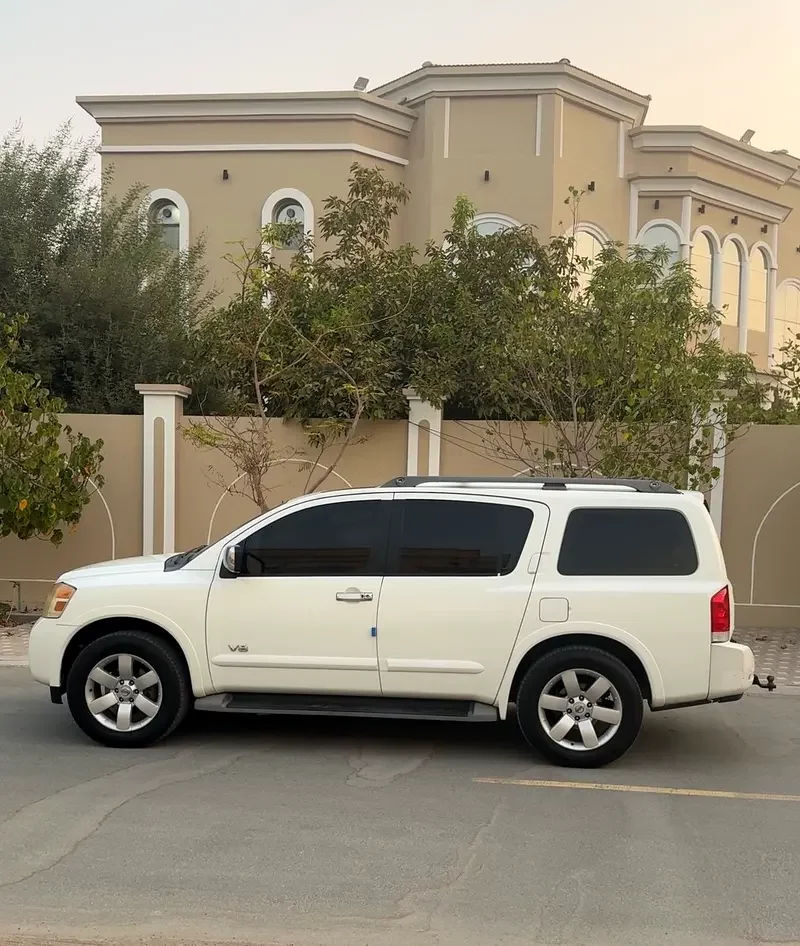 Nissan Armada, 2009 — купить с доставкой из ОАЭ