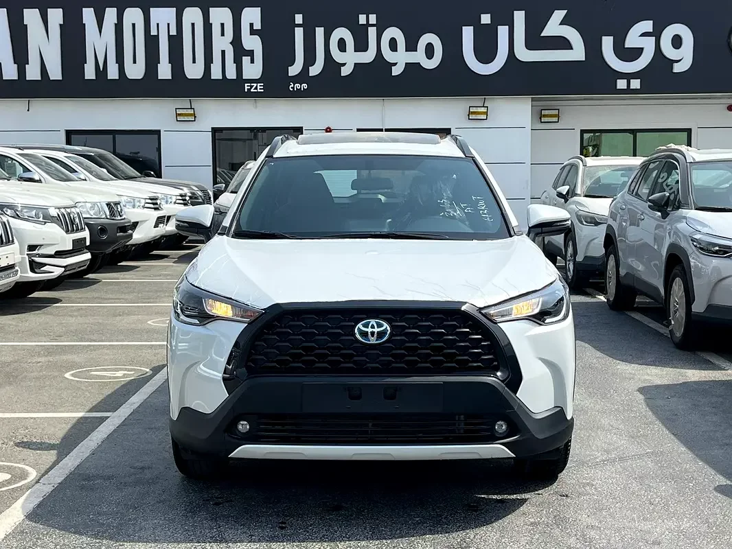 Toyota Corolla Cross, 2024 — купить с доставкой из ОАЭ