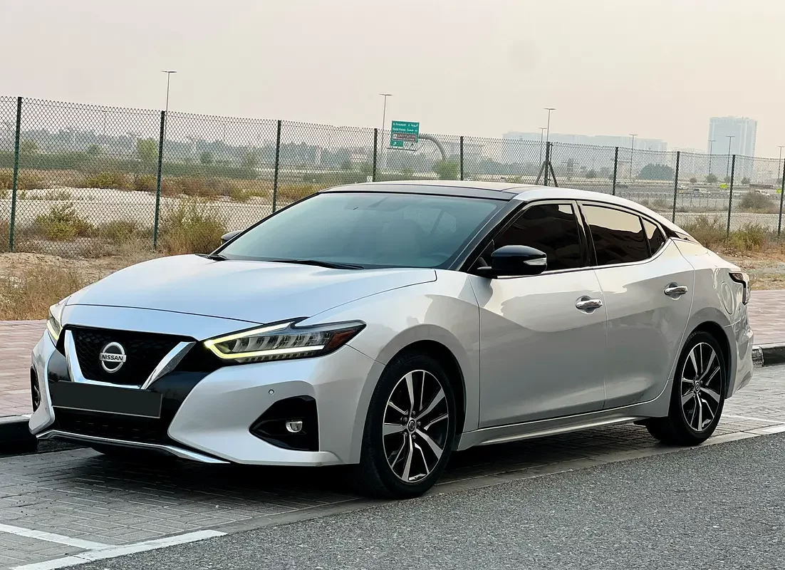 Nissan Maxima, 2022 — купить с доставкой из ОАЭ