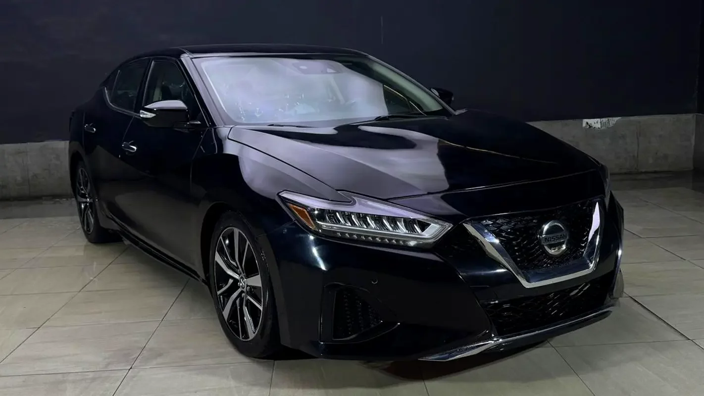 Nissan Maxima