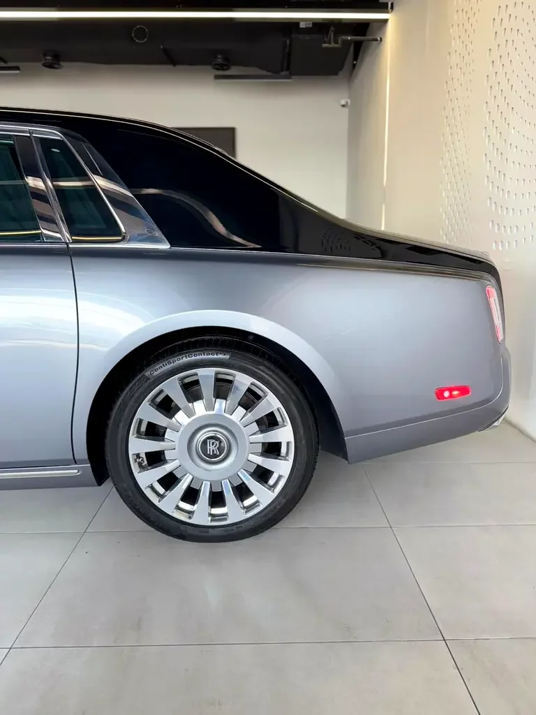 Rolls-Royce Phantom