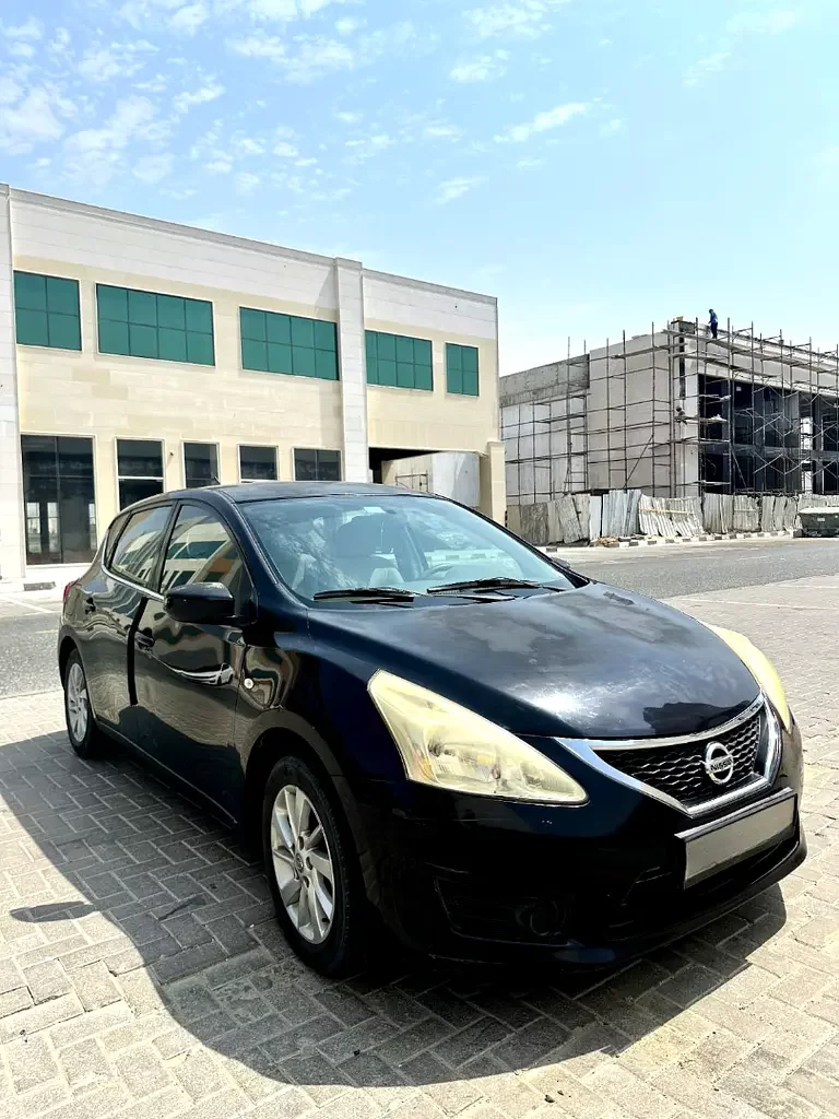 Nissan Tiida, 2015 — купить с доставкой из ОАЭ
