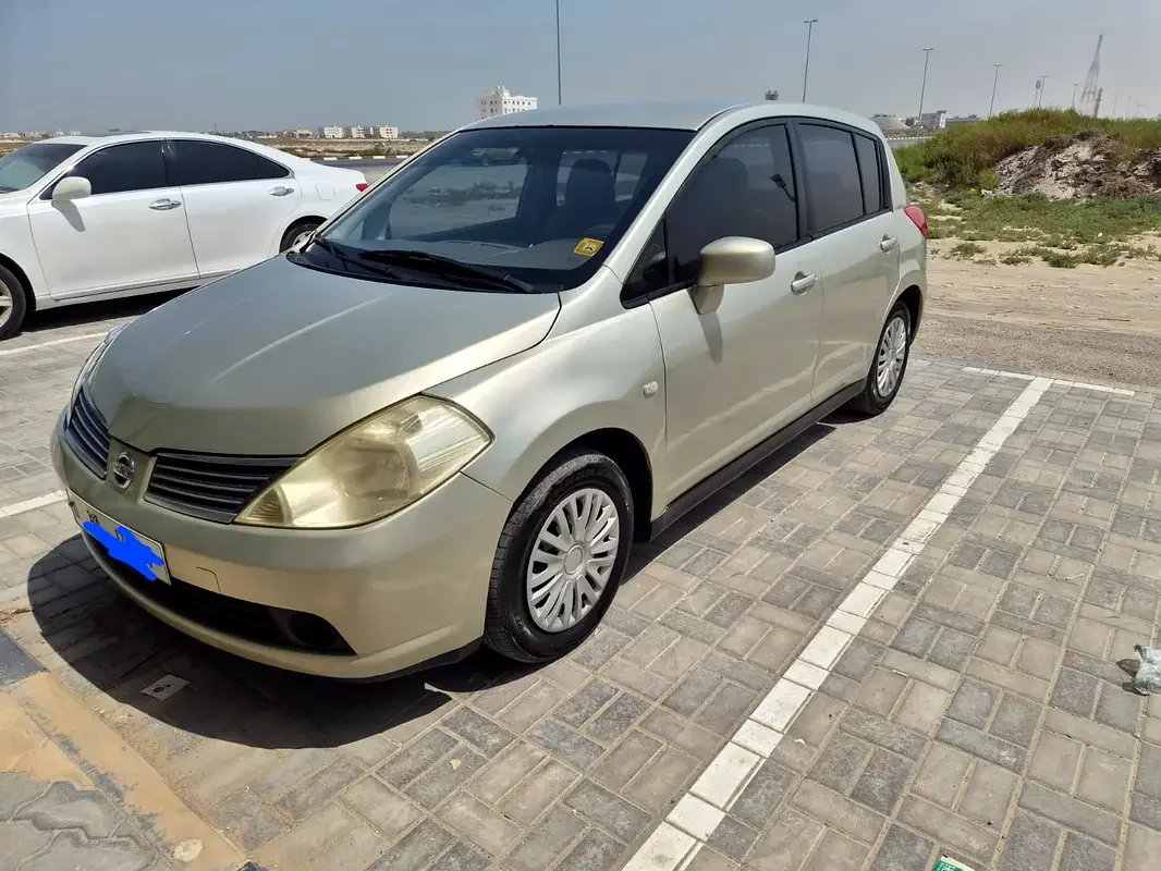 Nissan Tiida, 2006 — купить с доставкой из ОАЭ