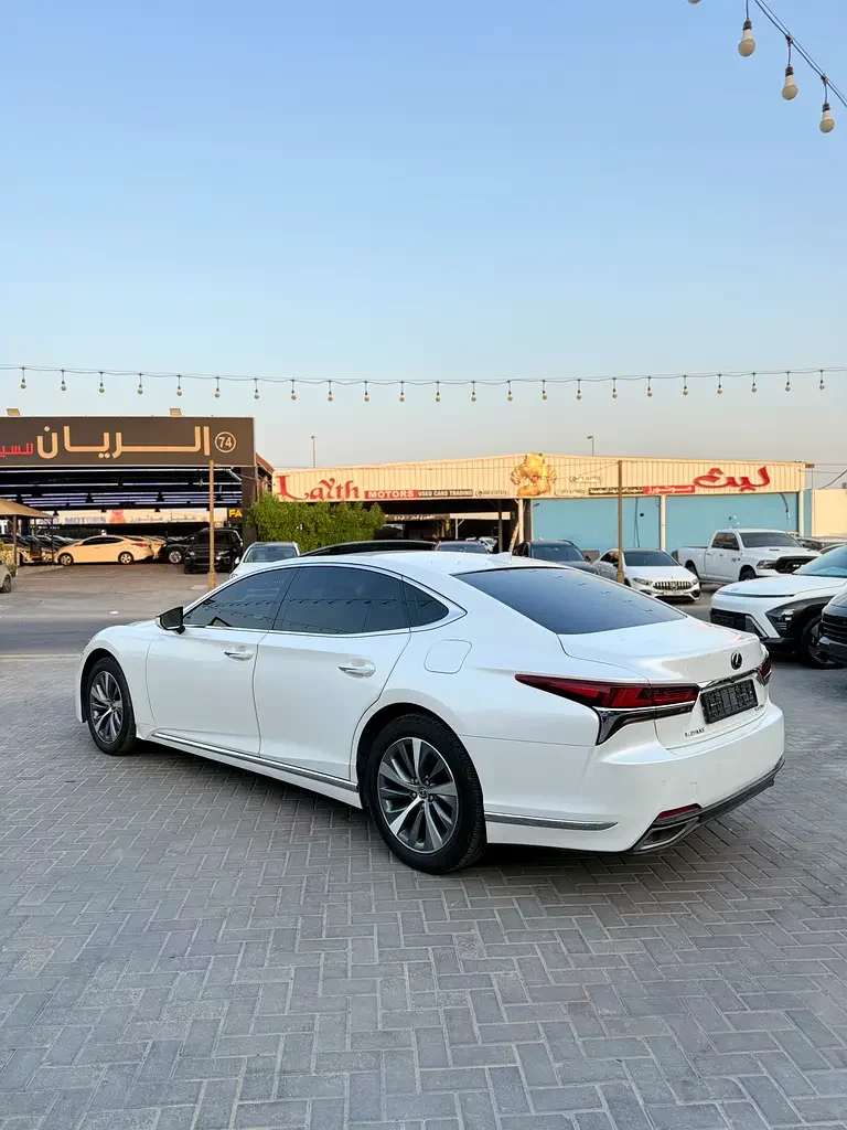 Lexus LS-Series
