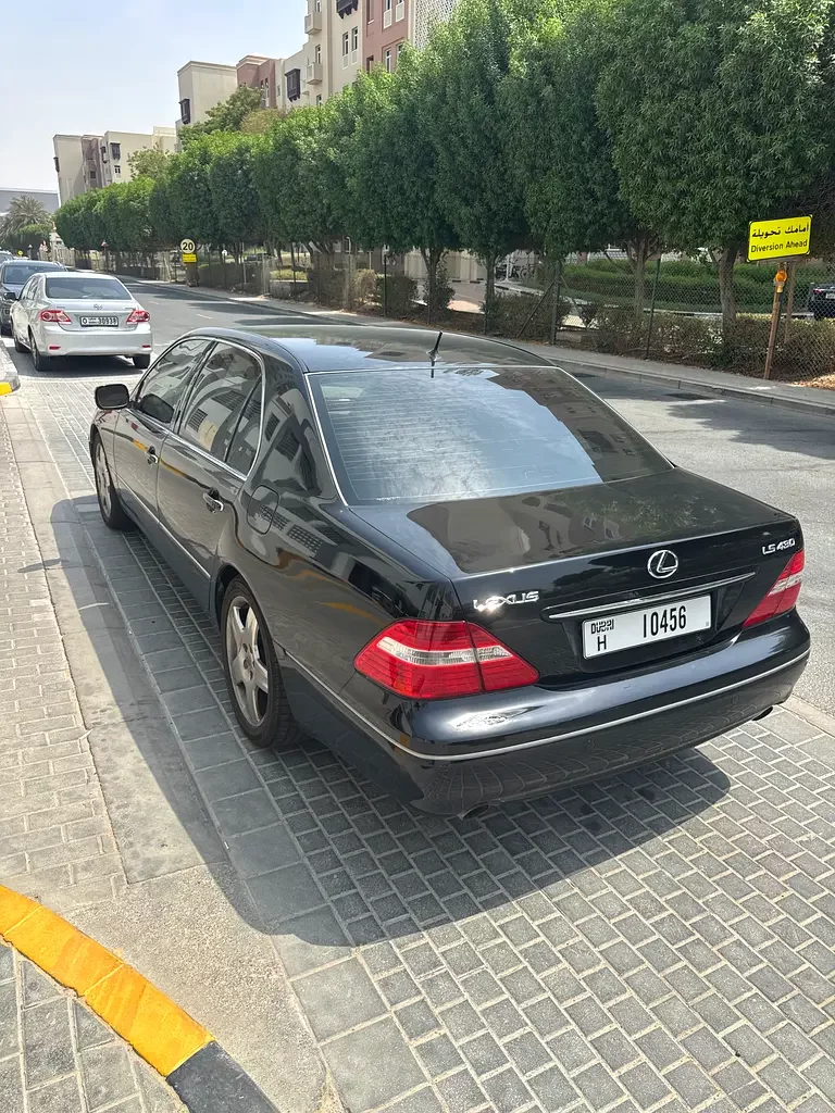 Lexus LS-Series