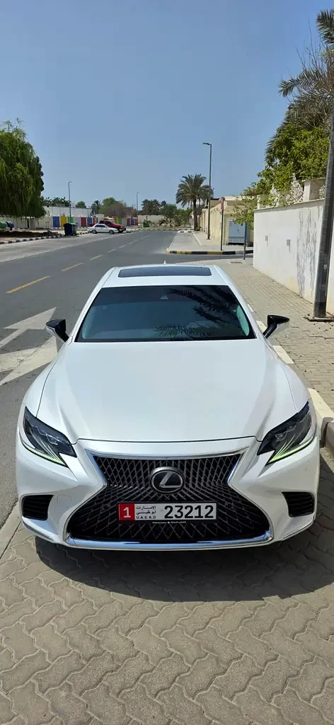 Lexus LS-Series
