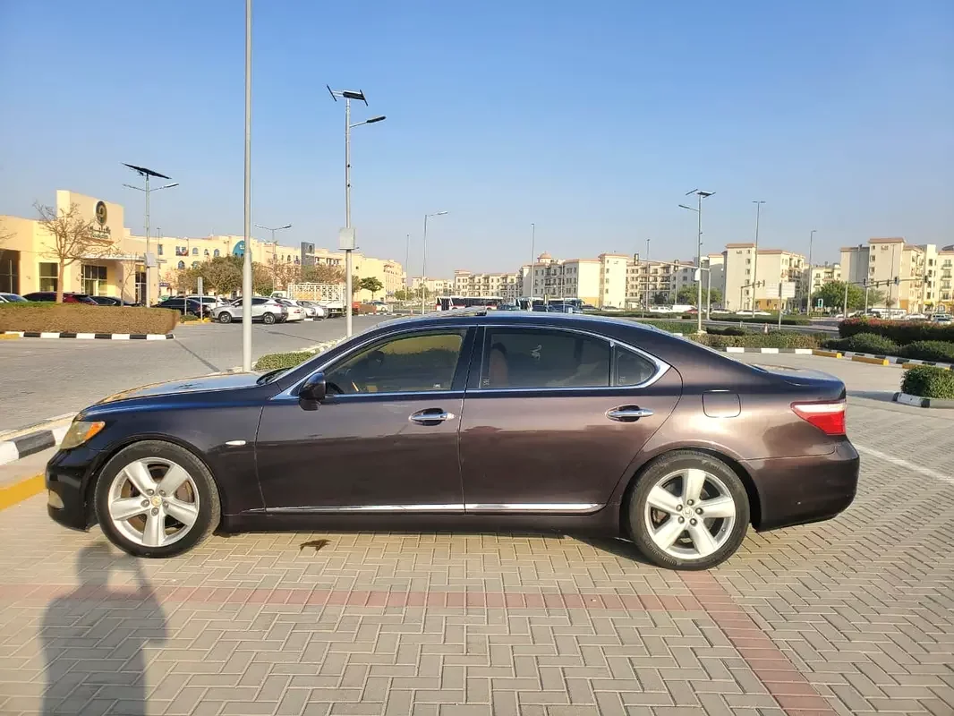 Lexus LS-Series