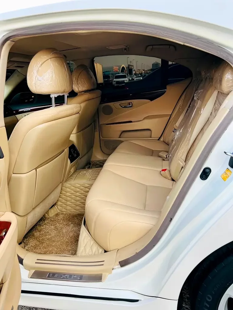 Lexus LS-Series
